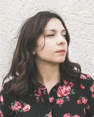 Valentina Caprara è insegnante di danza moderna (modern contemporary) a Milano