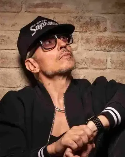 Stefano Fantuzzi (Mister Steve) è insegnante di hip hop e street dance a Milano